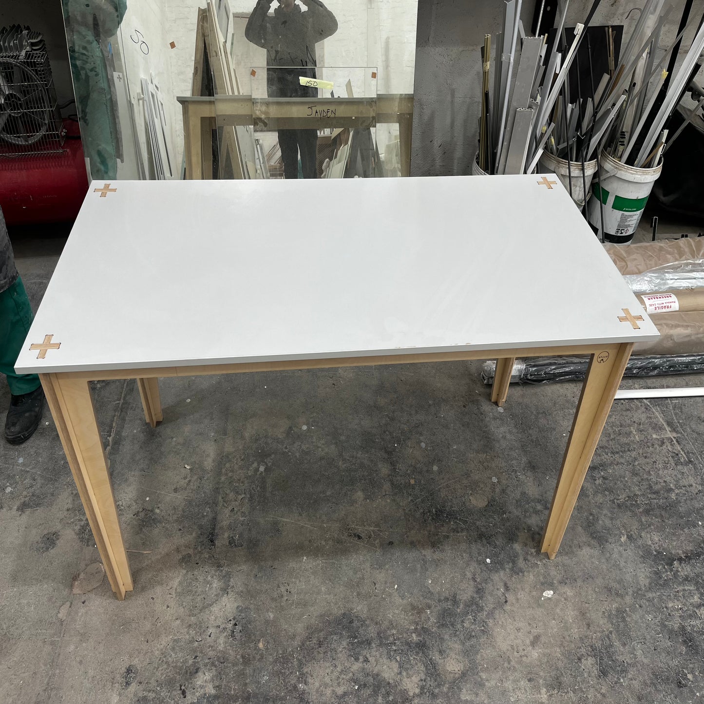 Worker B - El Cheapo Desk - Light Grey