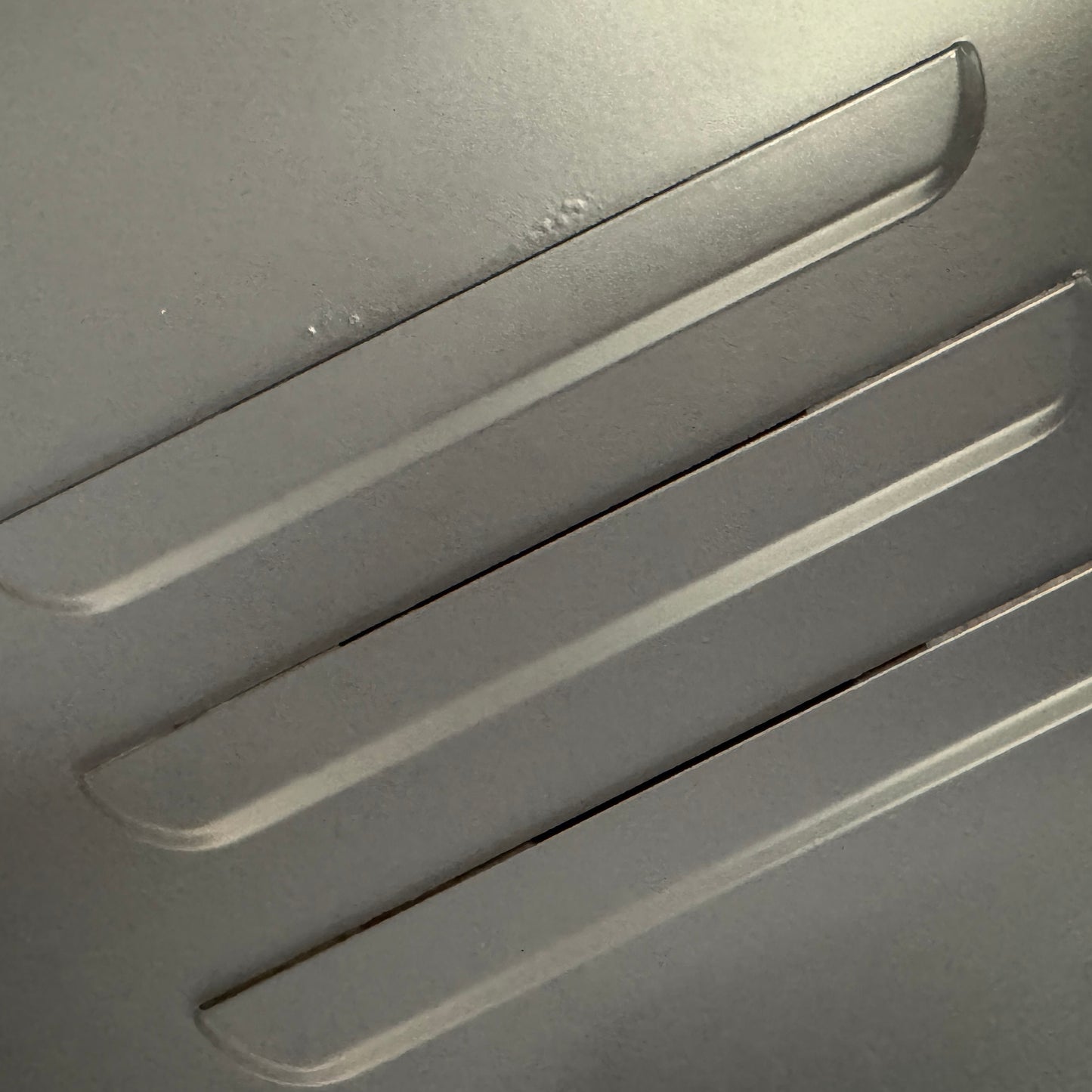 Sugar Cube Locker - Carbon Grey